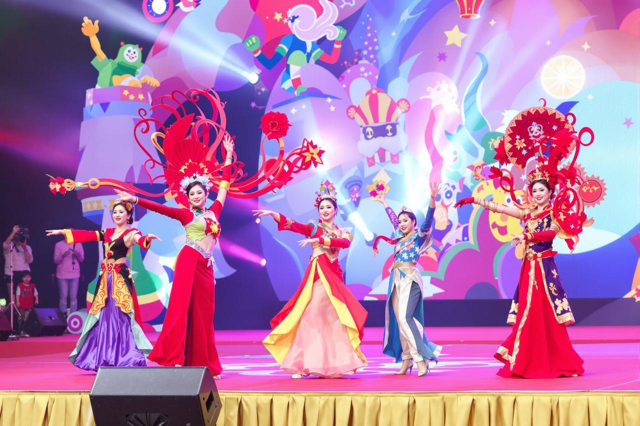 亚洲黄色电影年度粉丝盛典